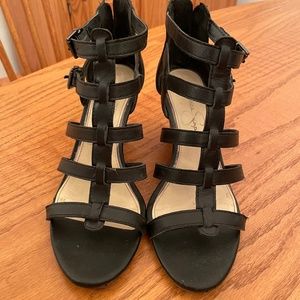 Jessica Simpson Black Gladiator Wedge Size 6